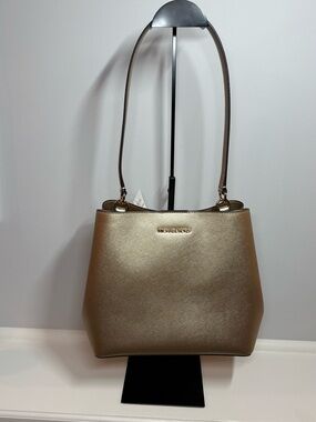 Michael Kors Pratt Medium Shoulder Bag
